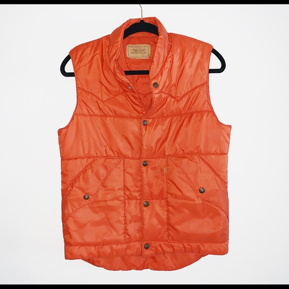 levi's puffer vest